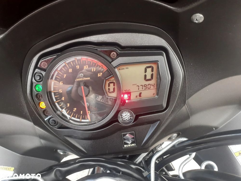 Suzuki GSX - 3
