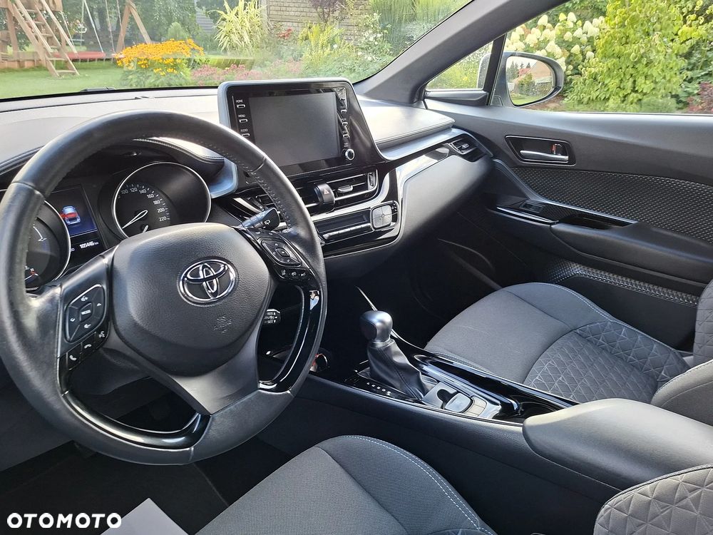 Toyota C-HR - 18