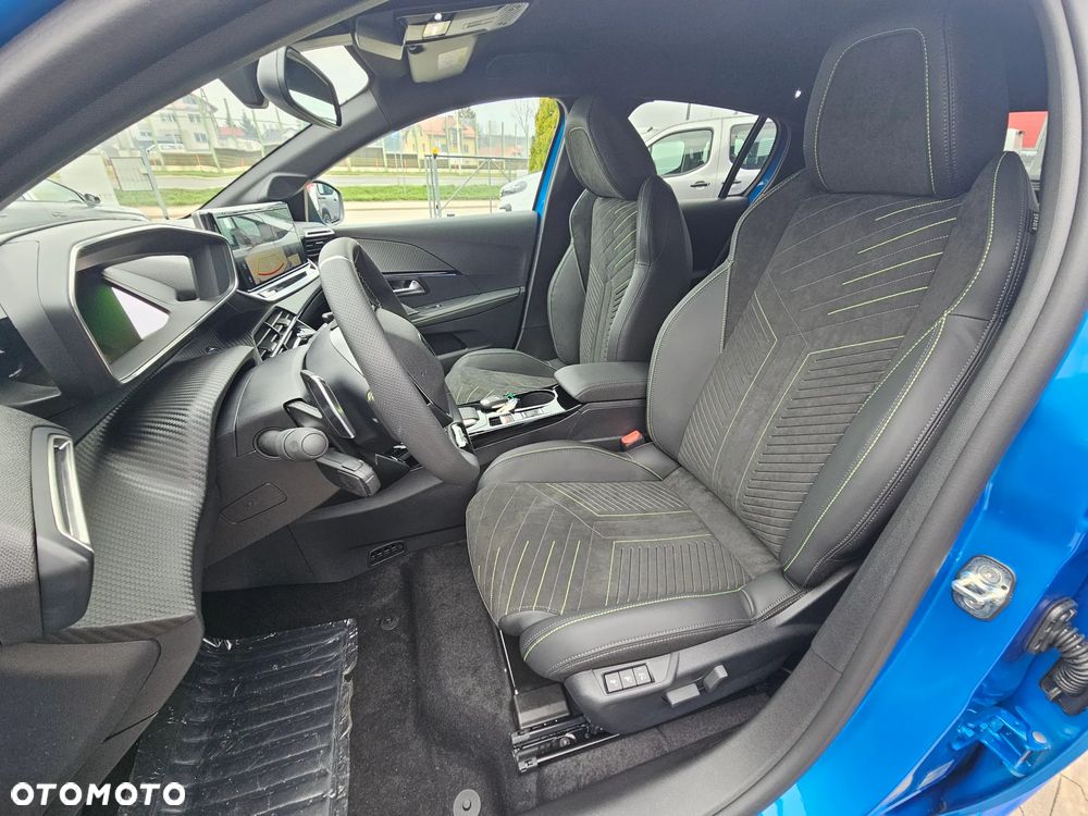 Peugeot 208 1.2 mHEV GT - 10