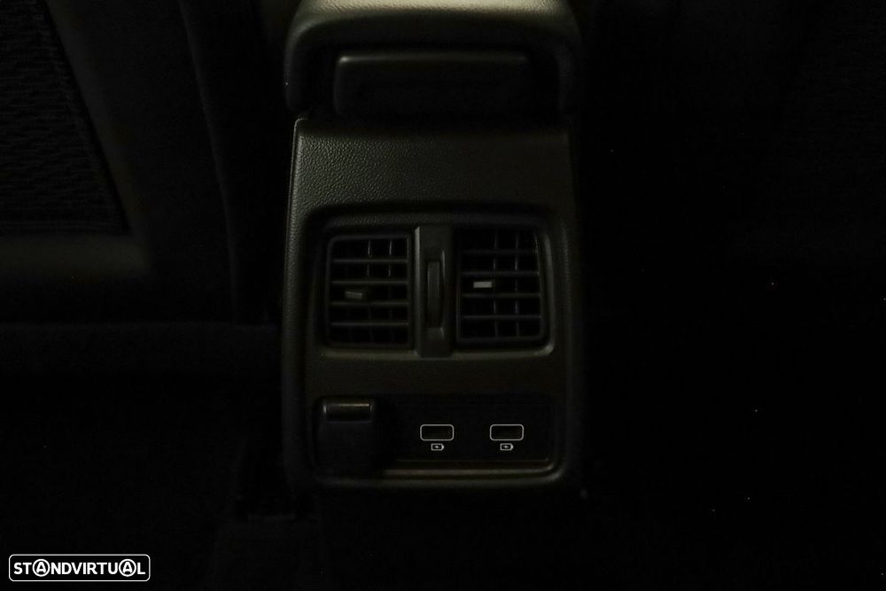 Renault Captur 1.0 TCe Techno Bi-Fuel - 23