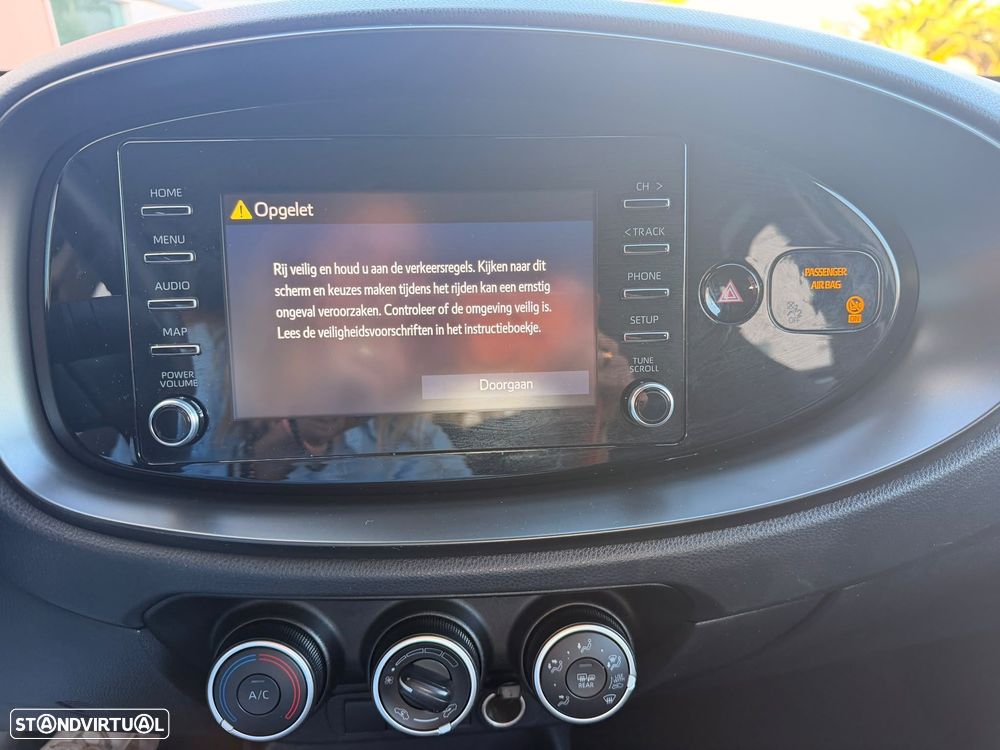 Toyota Aygo x-play - 12