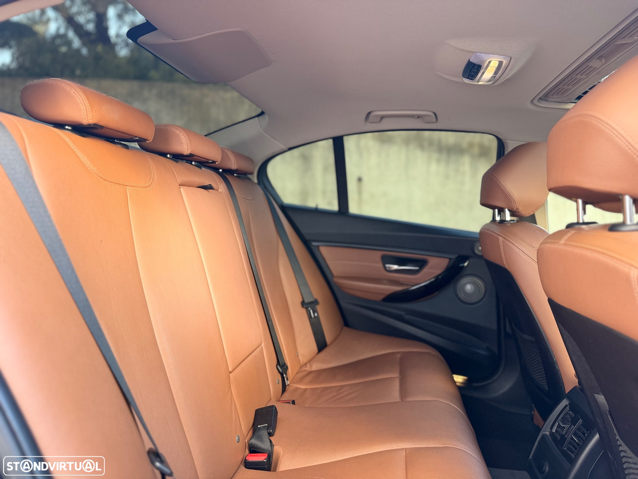 BMW 330 d Auto Line Luxury - 25