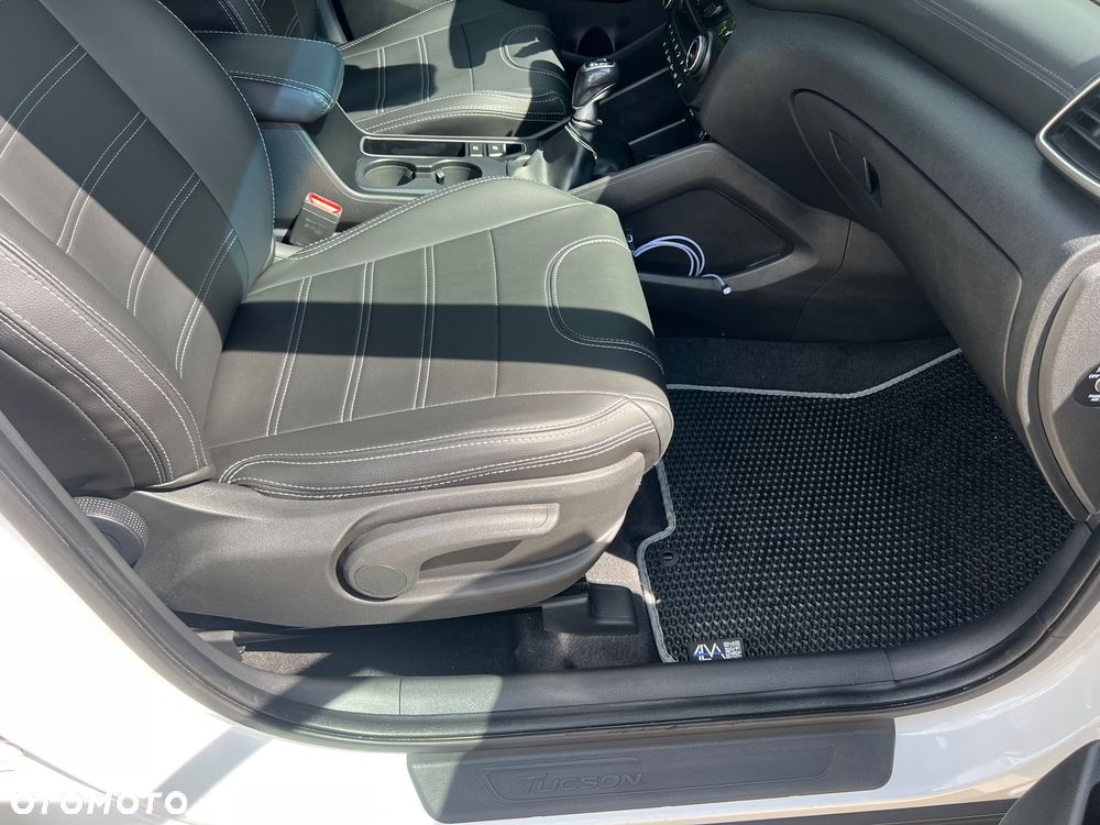 Hyundai Tucson 1.6 CRDi Style 2WD - 21