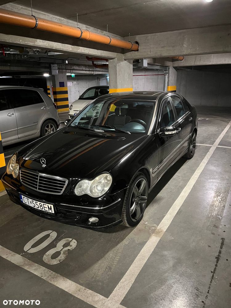 Mercedes-Benz Klasa C 240 Classic 4-Matic - 9