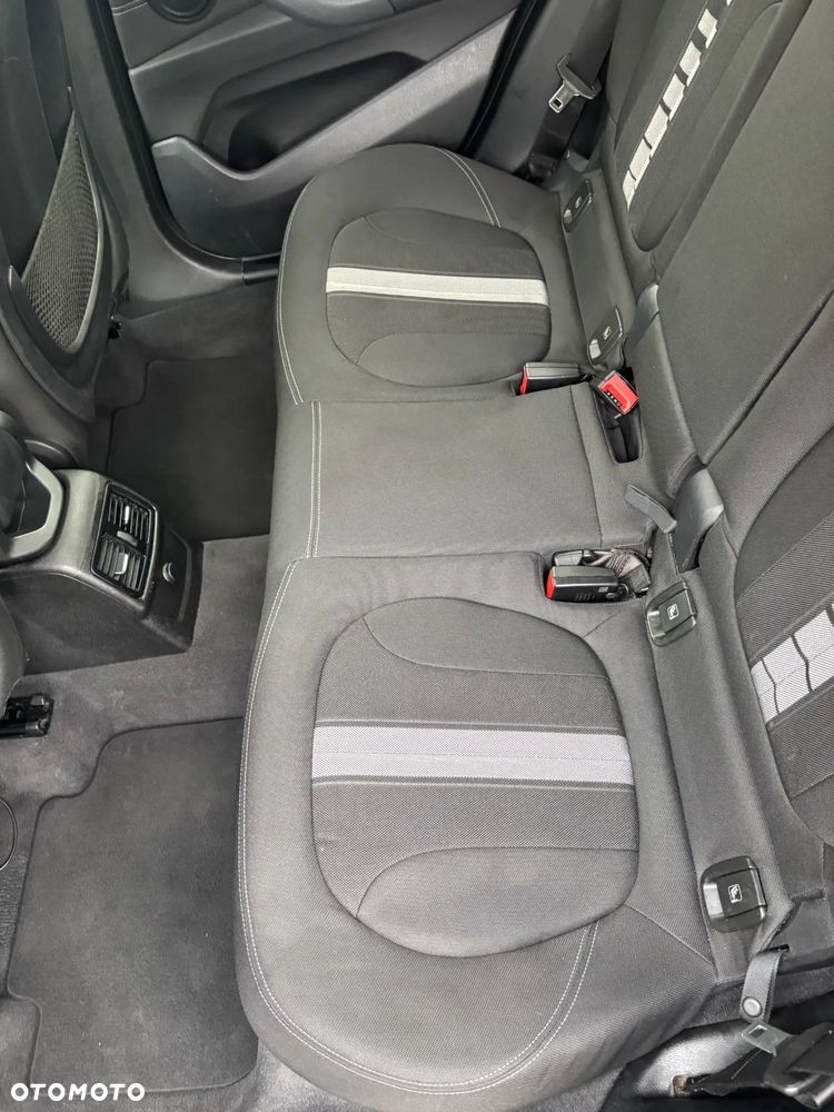 BMW X1 sDrive18d Advantage - 7