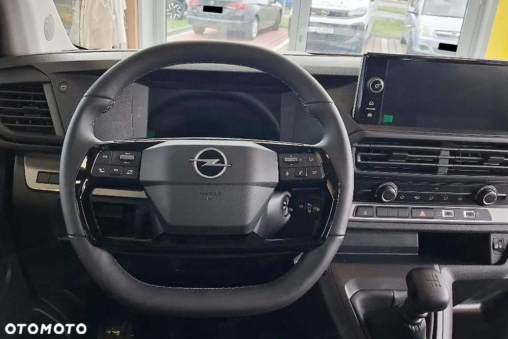 Opel Vivaro - 10