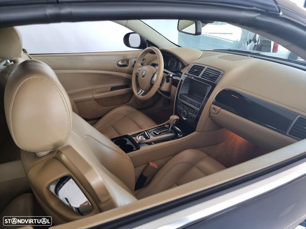 Jaguar XK 4.2 V8 - 38