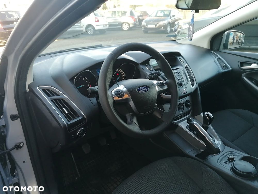 Ford Focus - 11