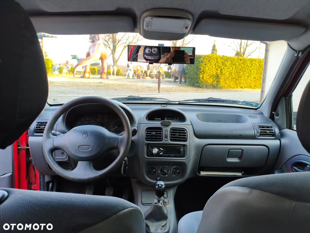 Renault Clio 1.2i RT - 8