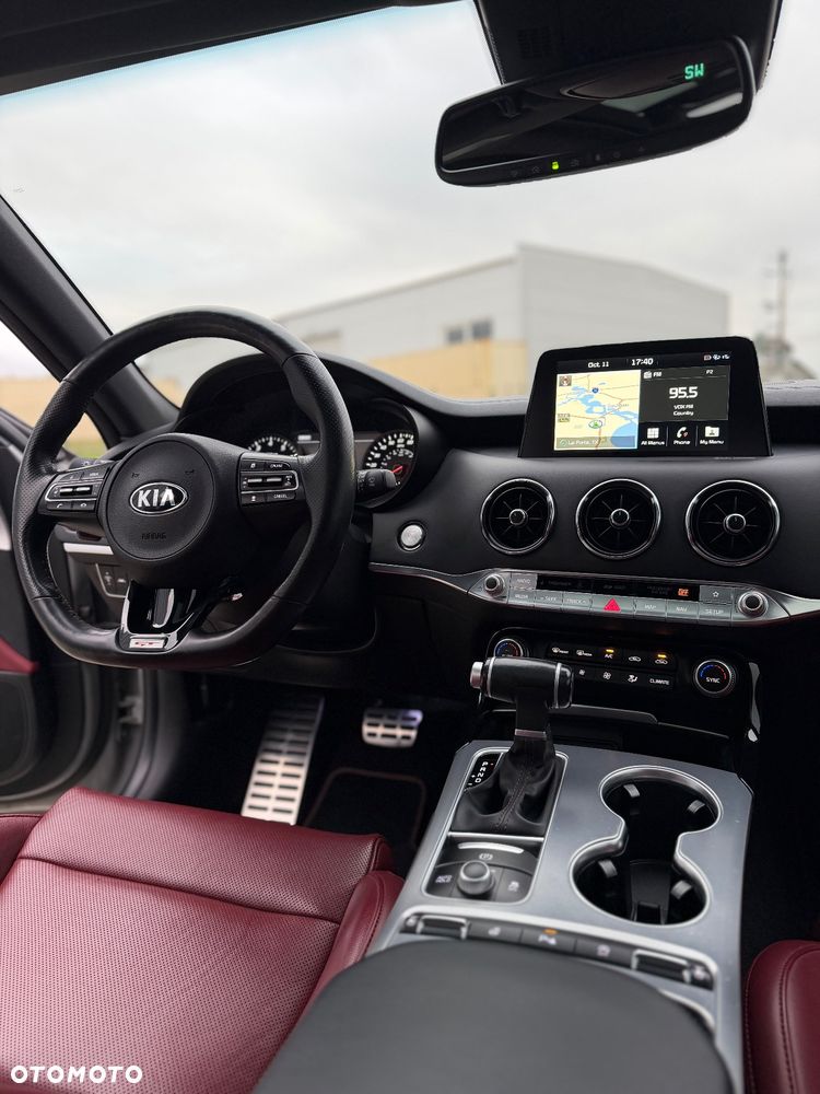 Kia Stinger 3.3 T-GDI V6 GT AWD - 25