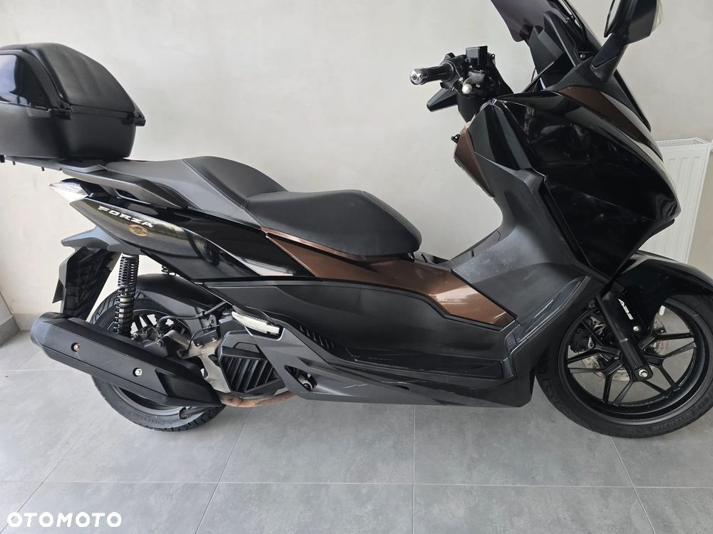 Honda NSS - 29