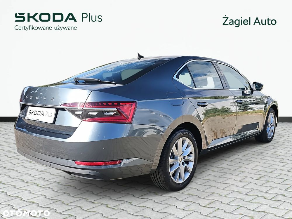 Skoda Superb 2.0 TDI Ambition DSG - 5