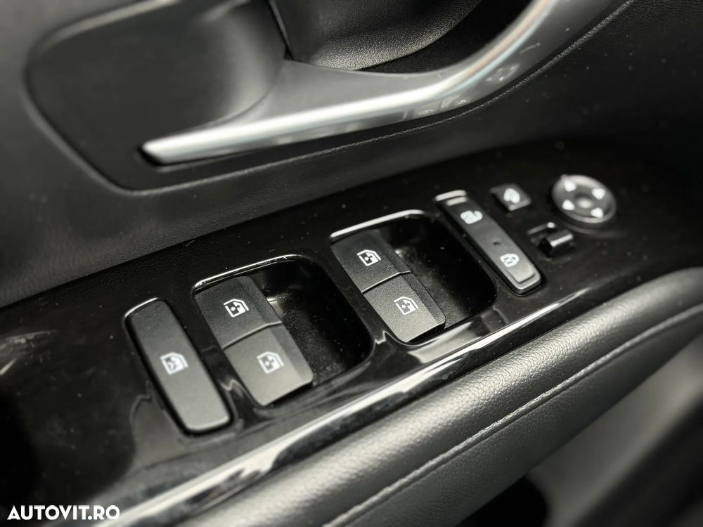 Hyundai Tucson 1.6 T-GDi 48V-Hybrid 2WD DCT Select - 34