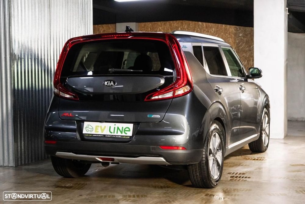 Kia e-Soul Vision - 10