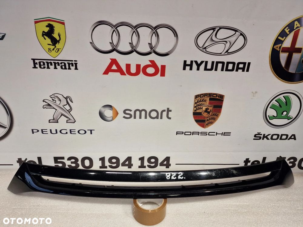 VW SCIROCCO 1K8 08- ATRAPA / GRILL PRZEDNI PRZÓD , NR 1K8853761A , NR AUKCJI GL822 - 1