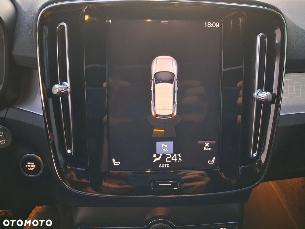 Volvo XC 40 - 37