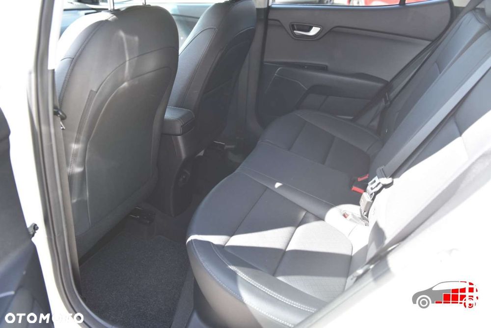 Kia Stonic - 18