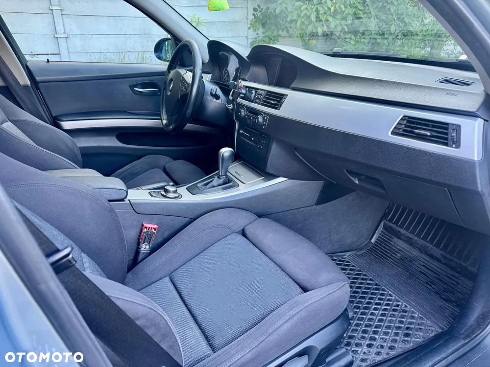 BMW Seria 3 - 10