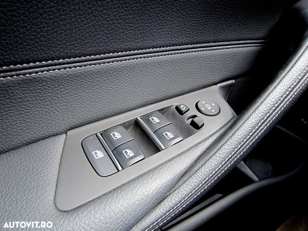 BMW Seria 5 520i AT MHEV - 27