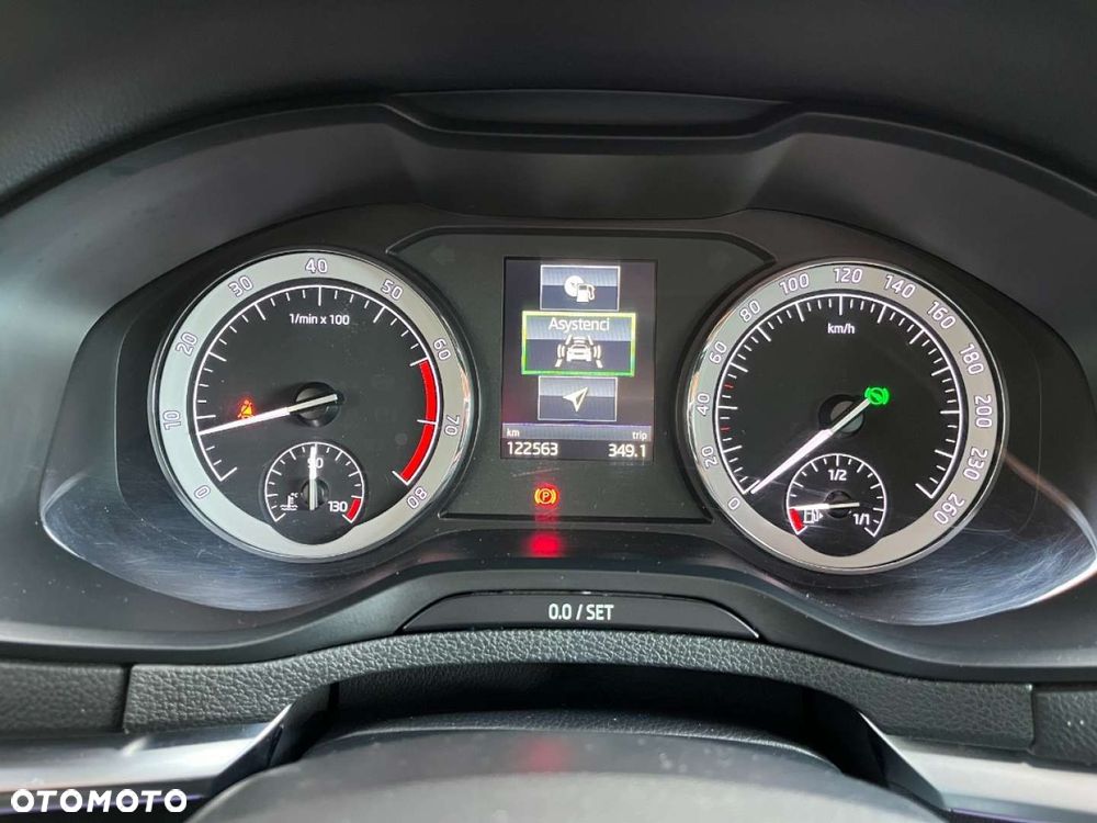 Skoda Karoq 1.5 TSI DSG Sportline - 10