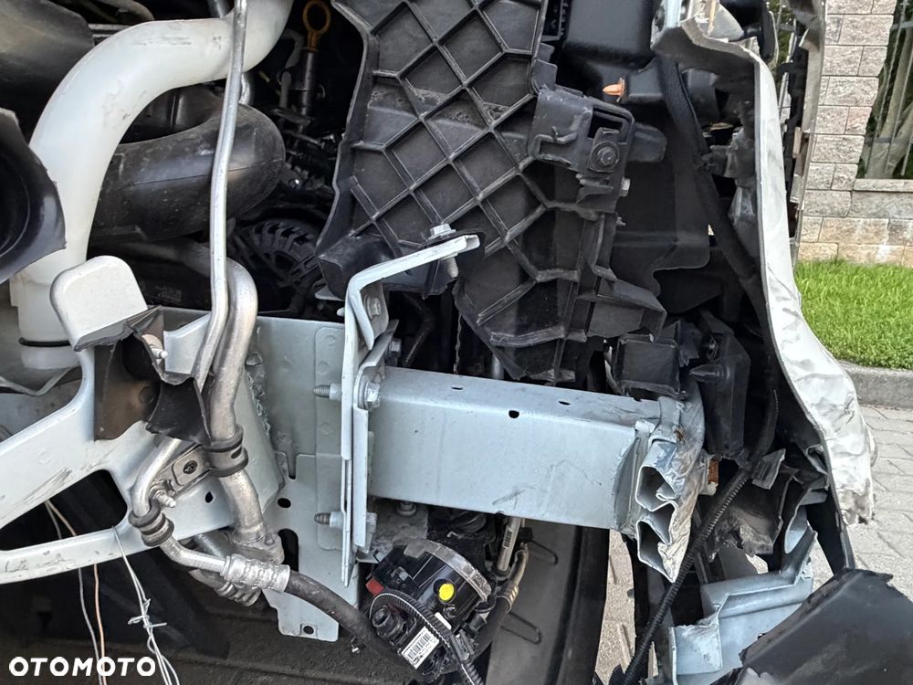 Renault TRAFIC - 19