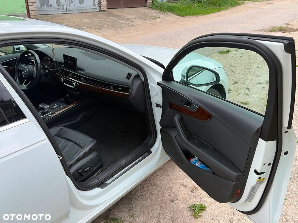 Audi A4 Limousine 2.0 TFSI ultra S tronic design - 12