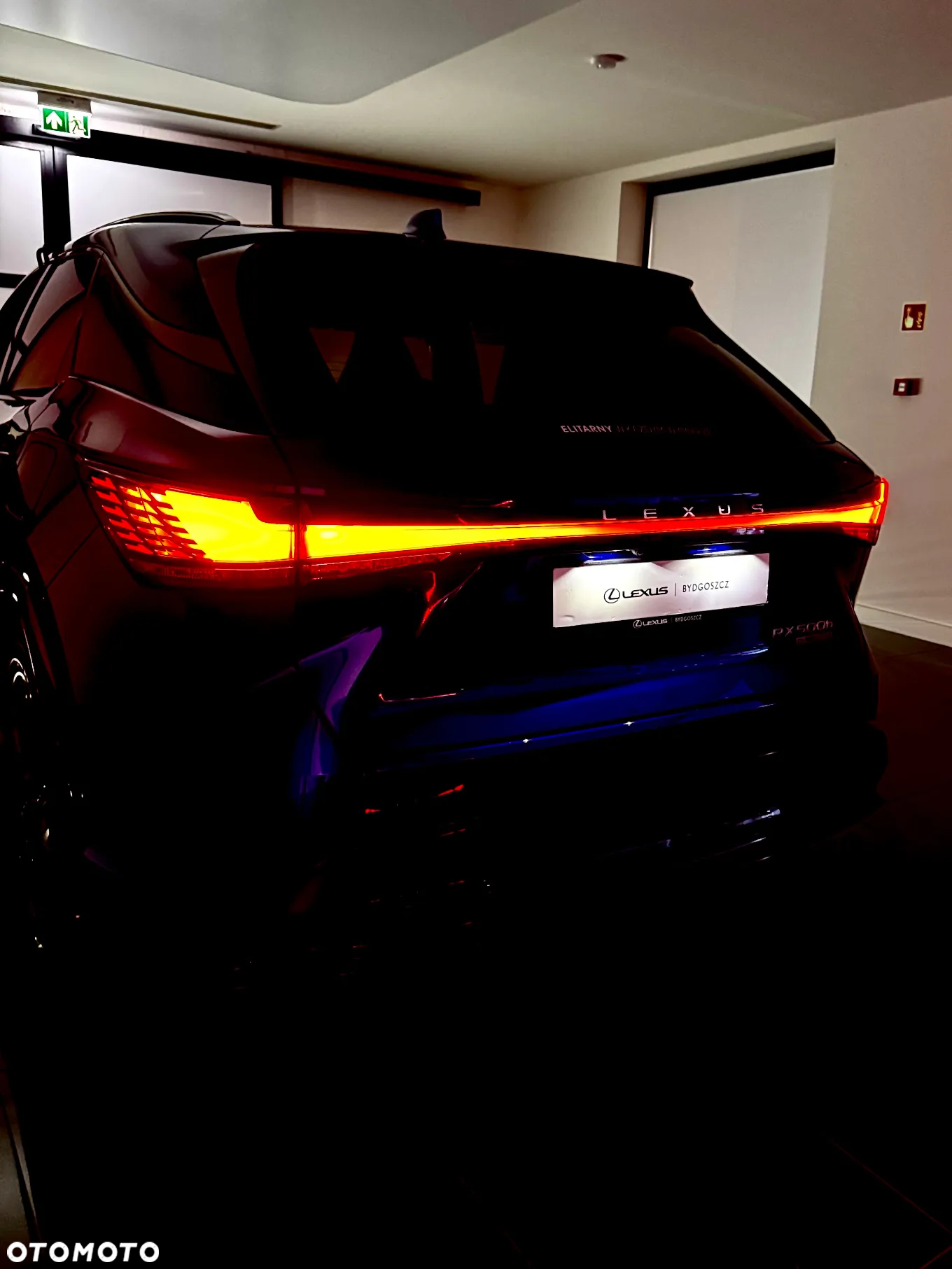 Lexus RX 500h F Sport - 32