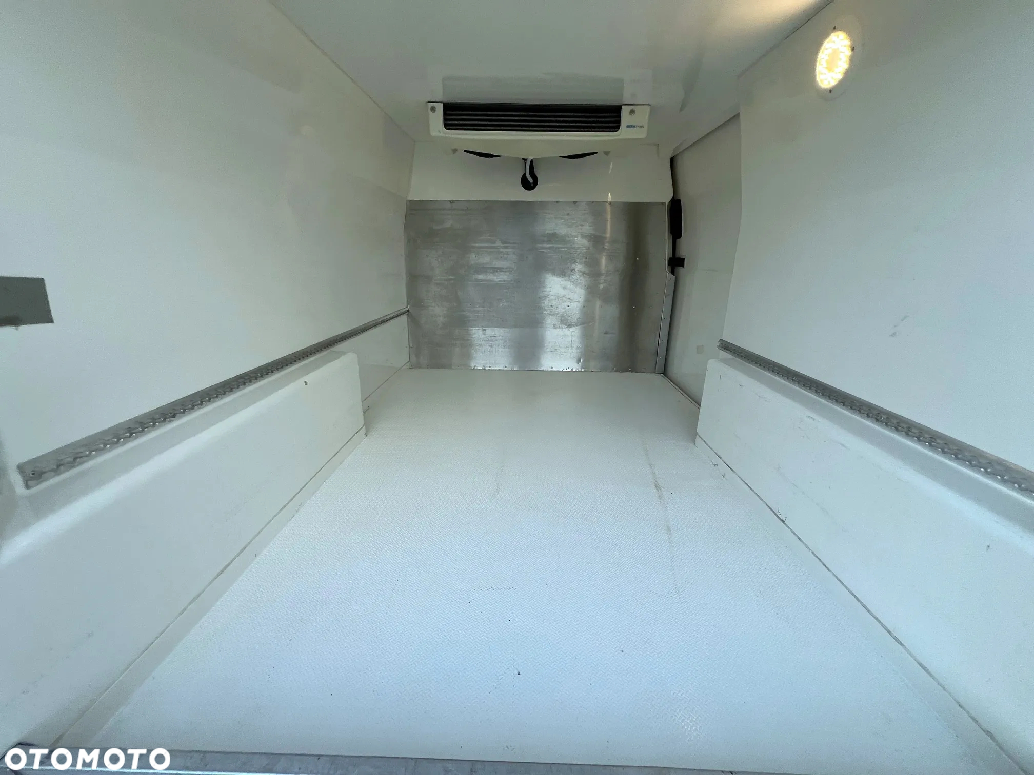 Ford Transit Custom Blaszak Chłodnia Izoterma Zarejestrowany w PL - 16