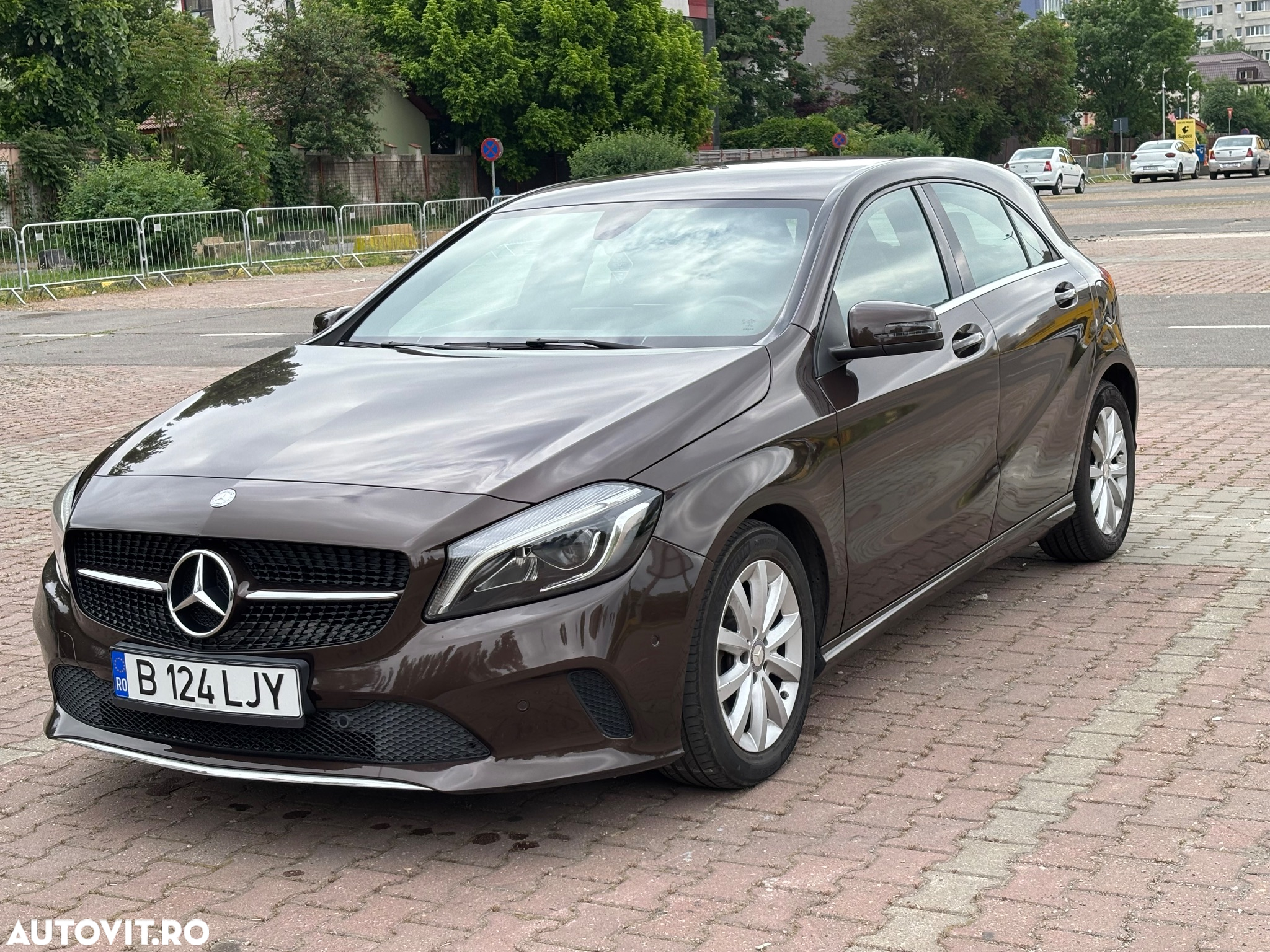 Mercedes-Benz A 180 (BlueEFFICIENCY) - 7