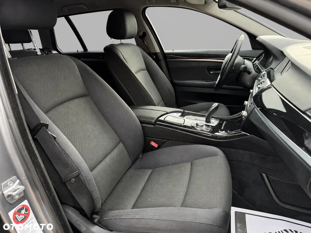 BMW Seria 5 520d Luxury Line - 21
