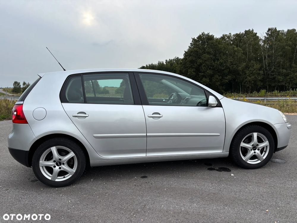 Volkswagen Golf V 1.6 Comfortline - 3