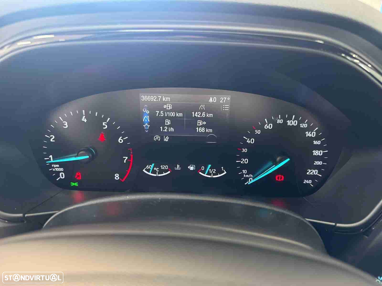 Ford Focus 1.0 EcoBoost ST-Line - 12