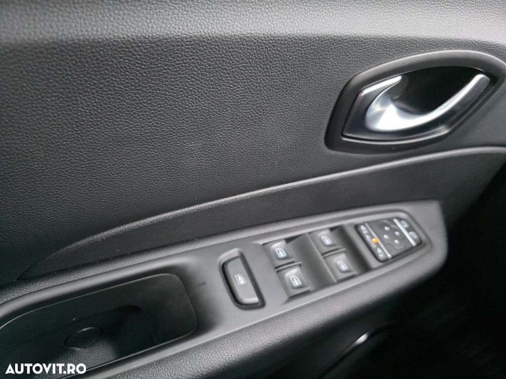 Renault Captur (ENERGY) TCe 90 INTENS - 18