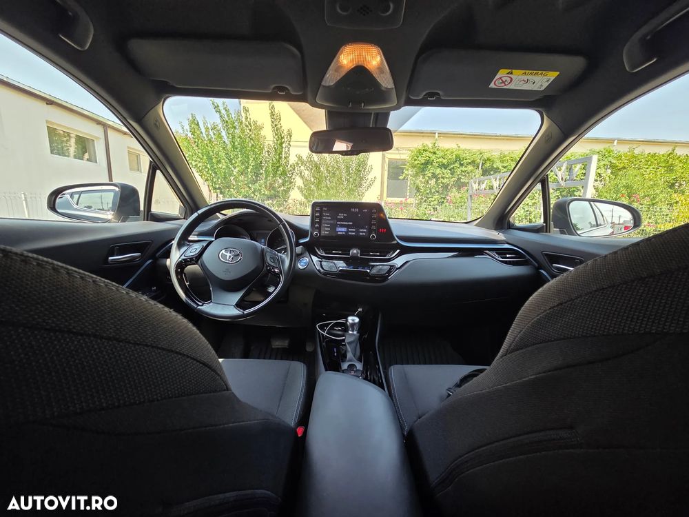 Toyota C-HR 1.8 HSD 4x2 CVT C-ult - 11