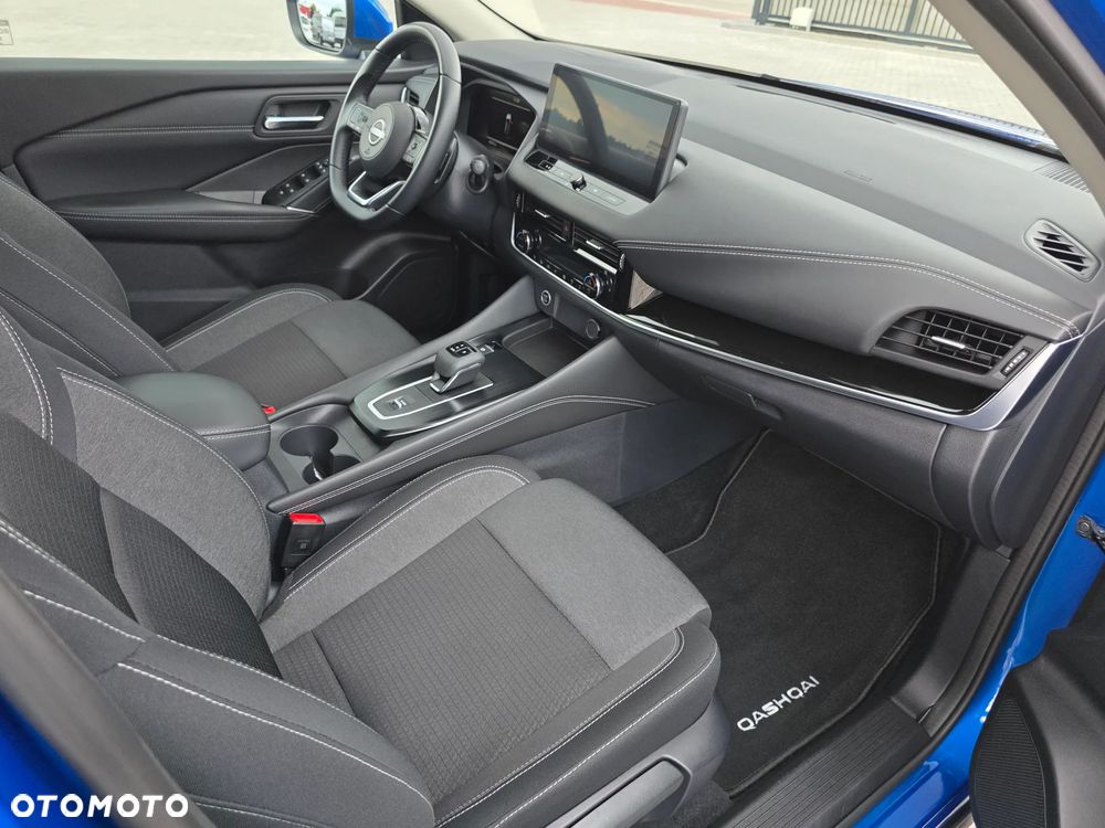 Nissan Qashqai 1.3 DIG-T MHEV N-Connecta Xtronic - 25