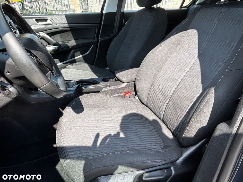 Peugeot 308 1.2 VTi/PureTech Access - 25