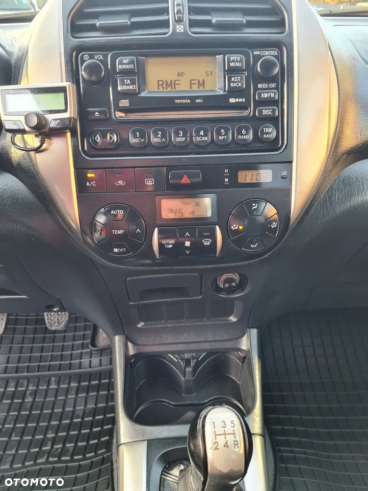 Toyota RAV4 - 22