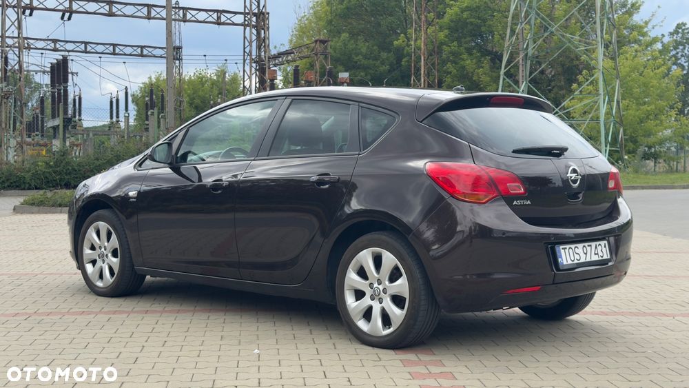 Opel Astra - 17