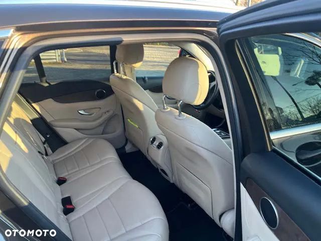 Mercedes-Benz GLC - 3