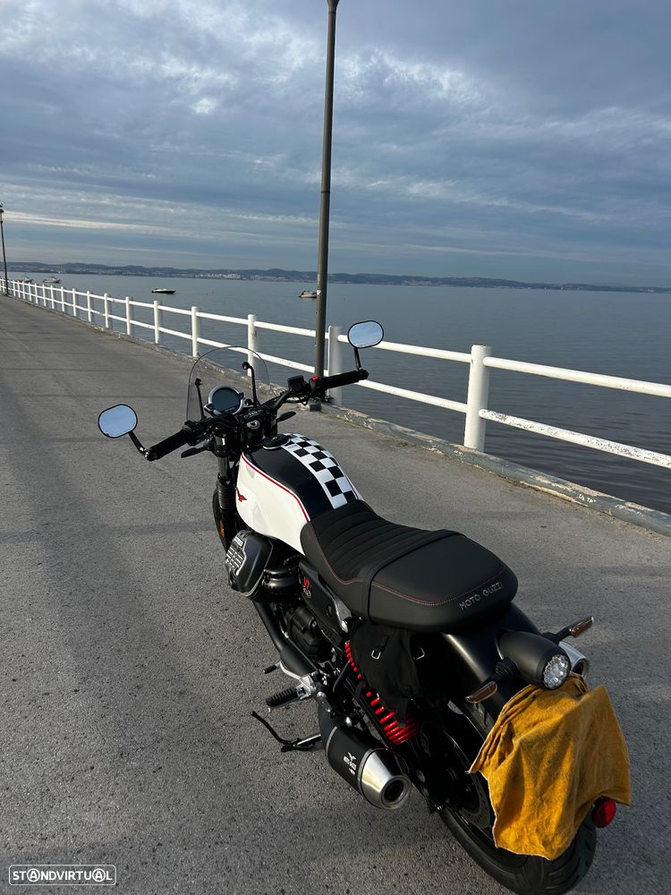Moto Guzzi V7 Stone Ten Nova - 39