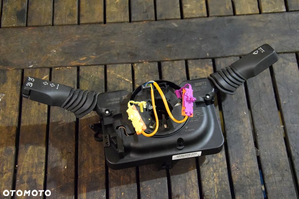 Opel Astra H Przełącznik zespolony moduł CIM TEMPOMAT 13198908 XE z PINEM