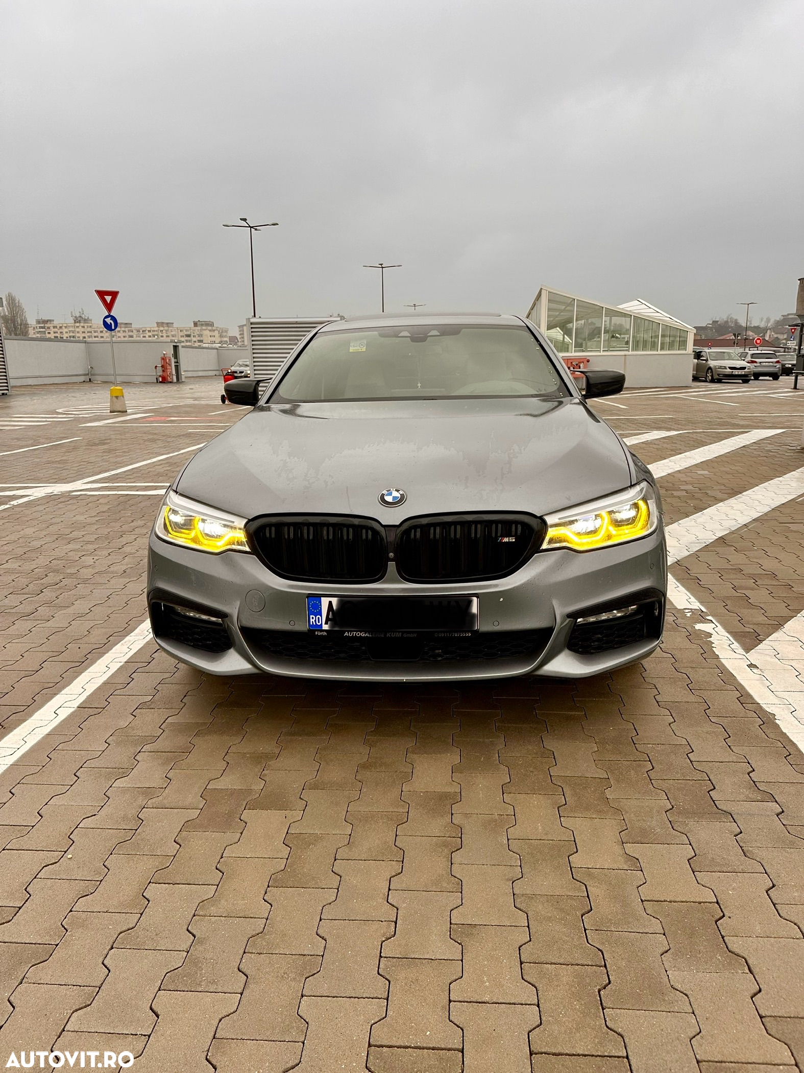 BMW Seria 5 520i AT - 29