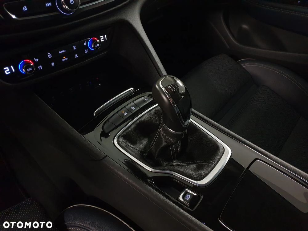 Opel Insignia 2.0 Exclusive - 32