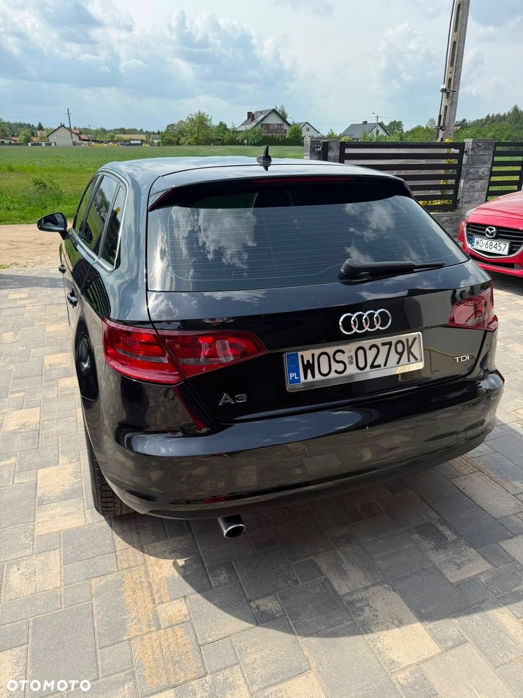 Audi A3 Sportback - 1