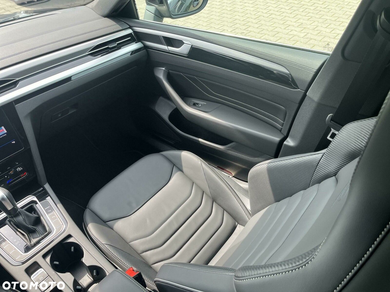 Volkswagen Arteon 2.0 TDI 4Motion R-Line DSG - 20