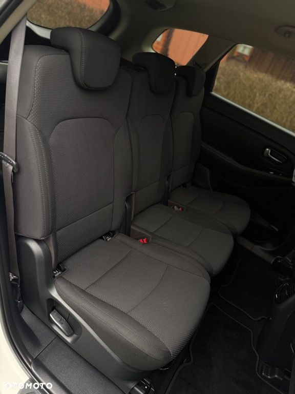 Kia Carens 1.7 CRDi 141 ISG Dream-Team Edition - 31