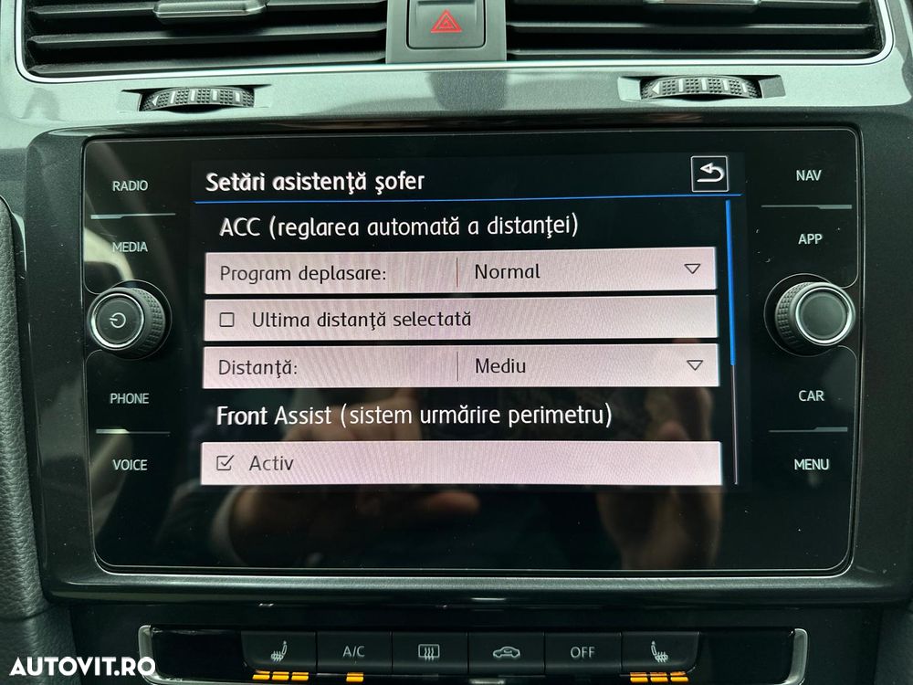 Volkswagen Golf Variant 2.0 TDI SCR 4Motion DSG Highline - 20