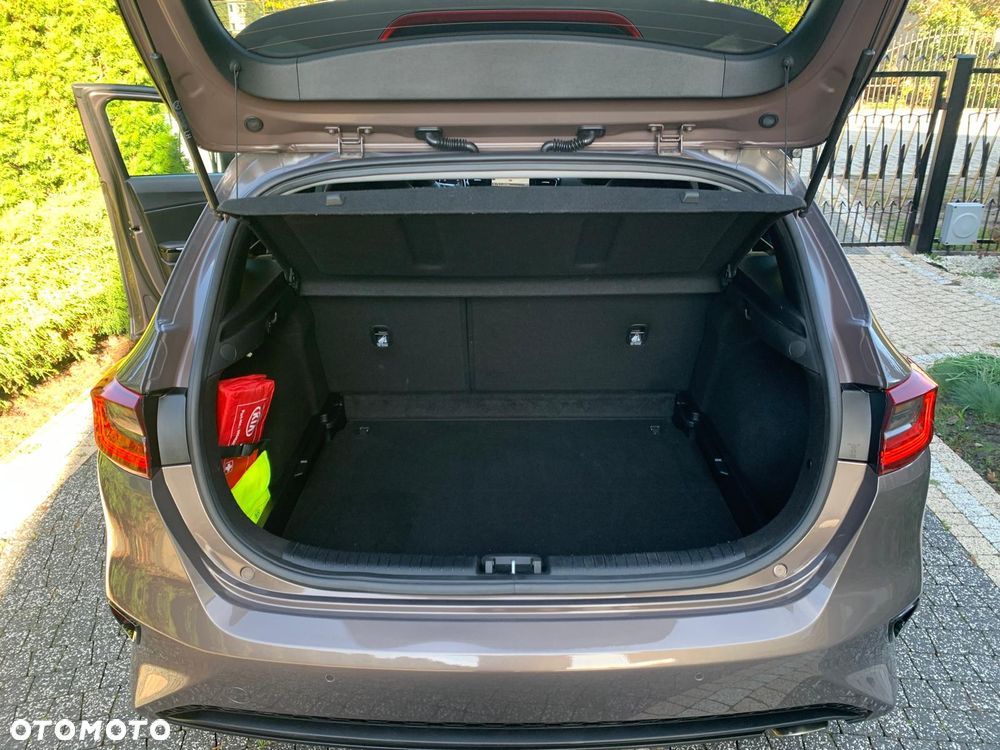 Kia Ceed 1.4 L Business Line - 18