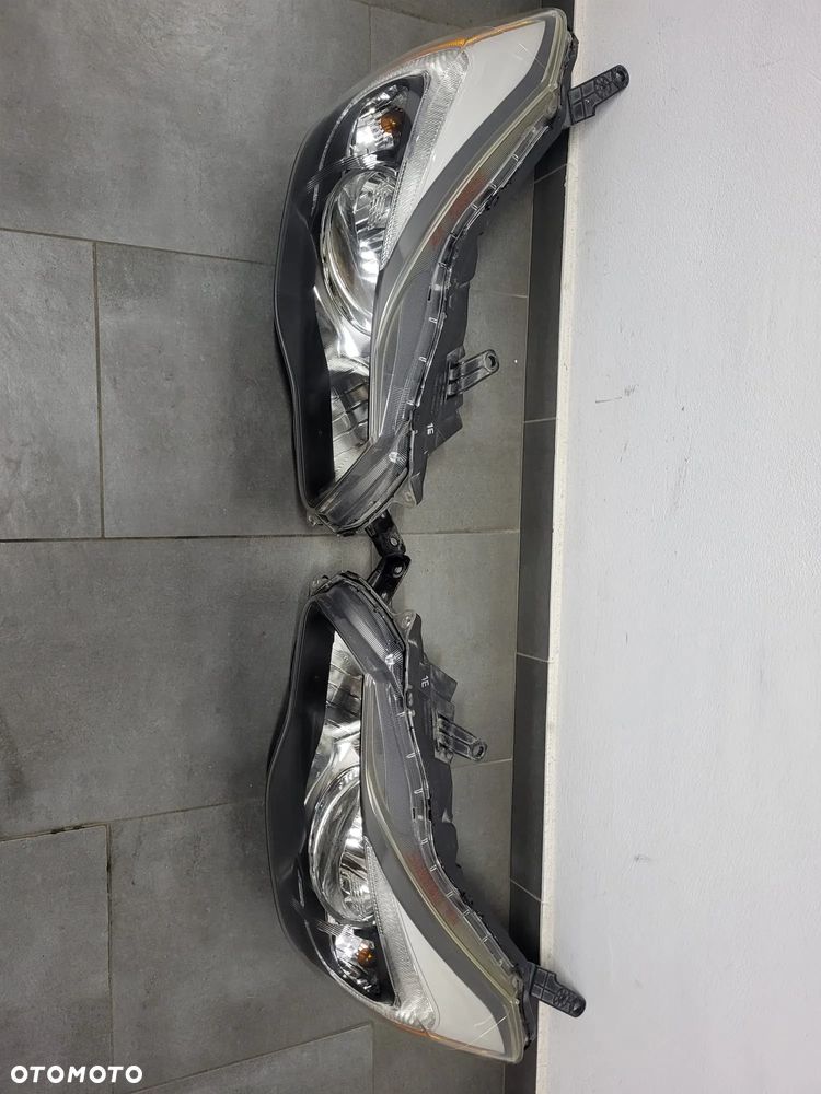 Subaru XV lampa przod lewa prawa - 5