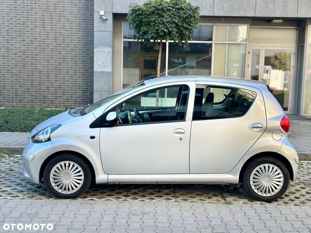 Toyota Aygo City - 15
